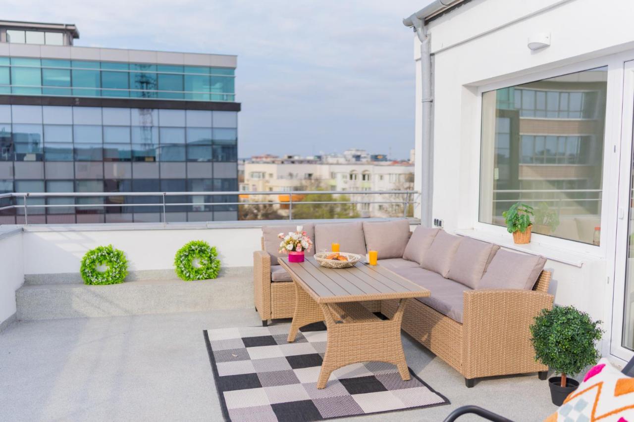 Penthouse With Huge Rooftop Terrace & City View Bucareste Exterior foto