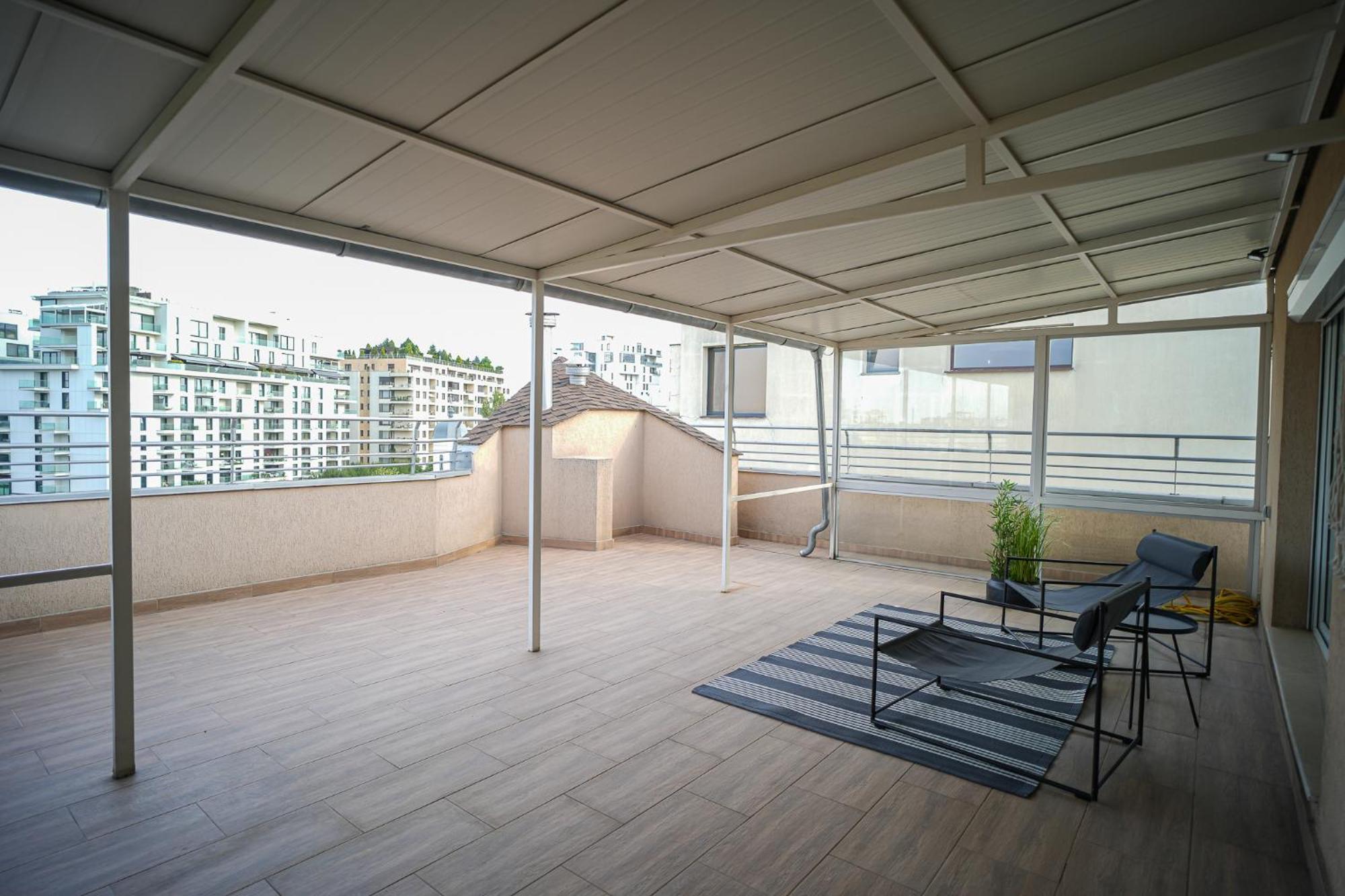 Penthouse With Huge Rooftop Terrace & City View Bucareste Exterior foto