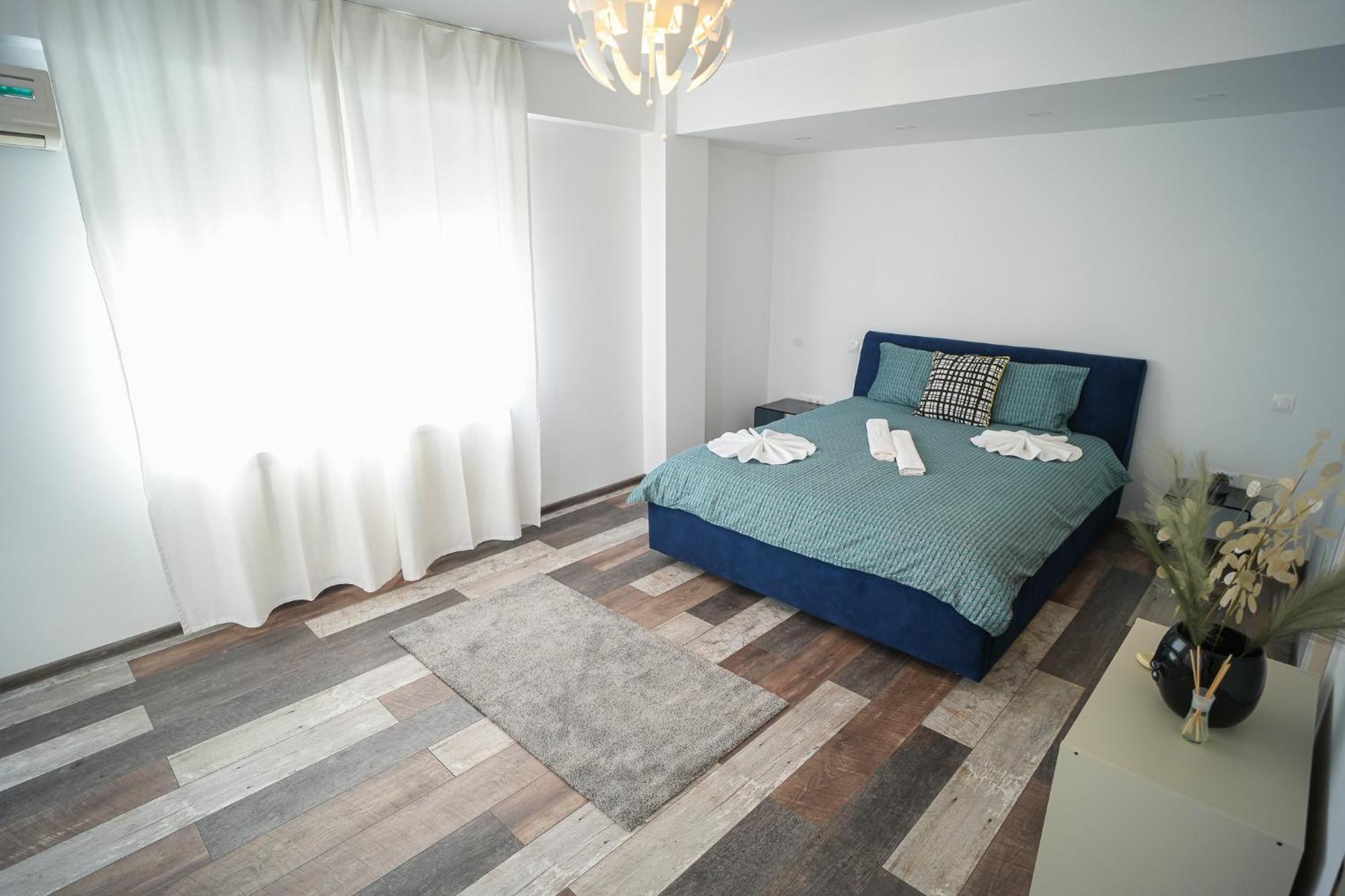 Penthouse With Huge Rooftop Terrace & City View Bucareste Exterior foto